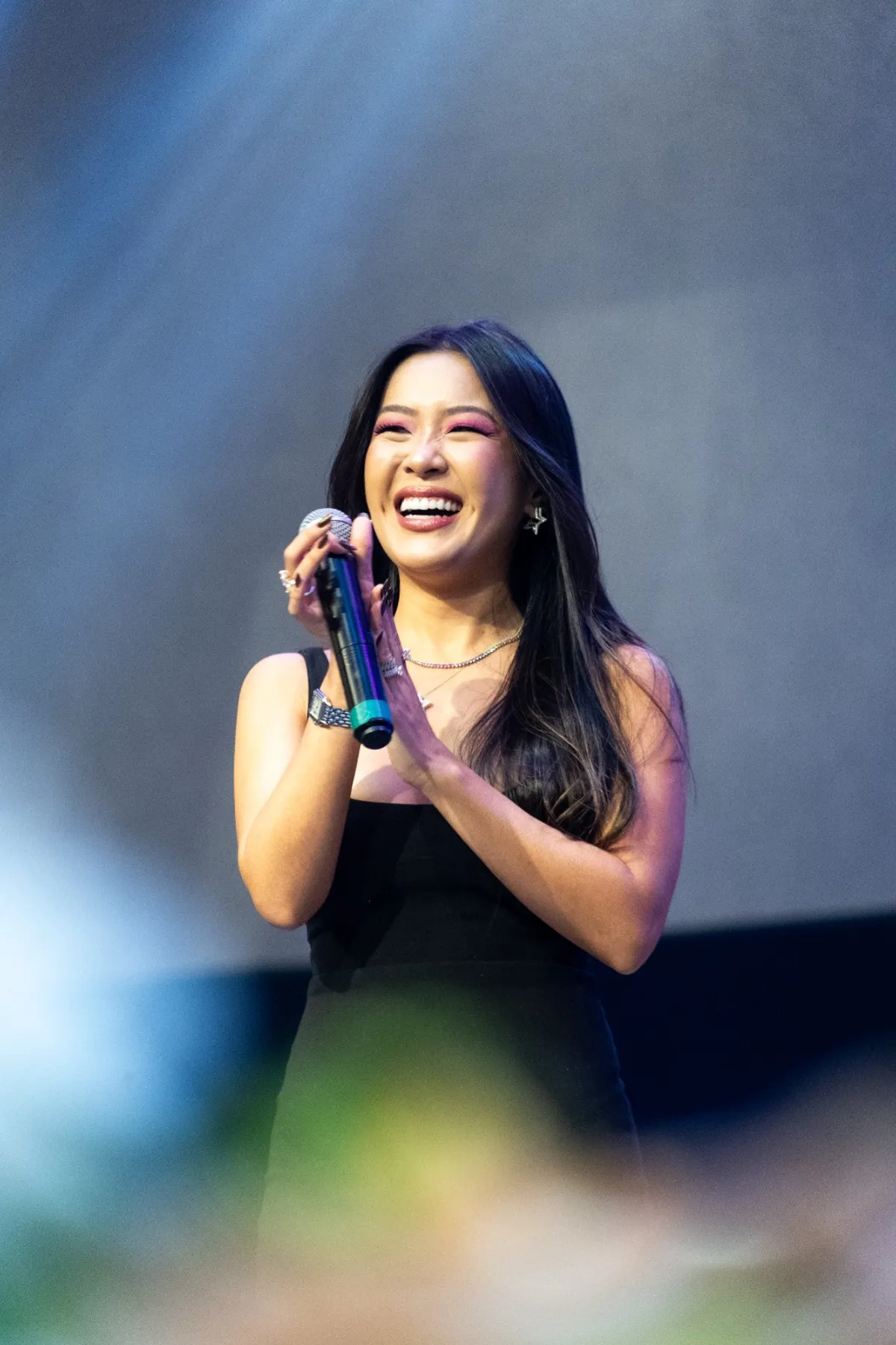 Influencer com 1,6 milhão de seguidores palestra sobre marketing digital a Ponta Grossa